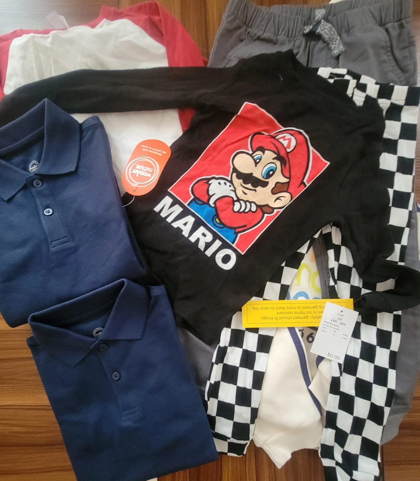 BOYS 5T CLOTHING LOT