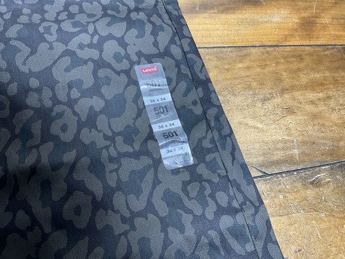 Levi's Men's 501 Original Shrink to Fit Bubble Camo Print Men's Jeans 36x34 NWT - Picture 5 of 14