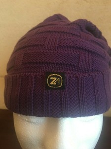 von zipper beanie