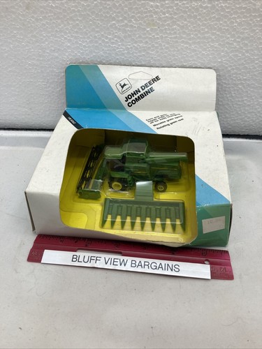 1/80th Scale John Deere Combine Die-Cast Ertl