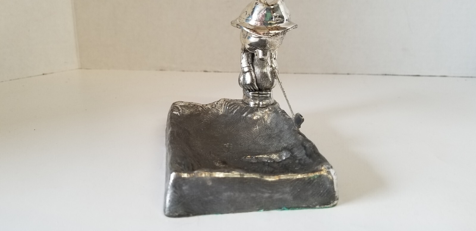 VINTAGE  (1960s) GOLFER IN SAND TRAP  PEWTER ASH TRAY golf gift idea paperweight