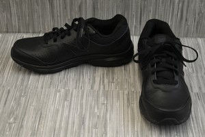 new balance mw411bk2