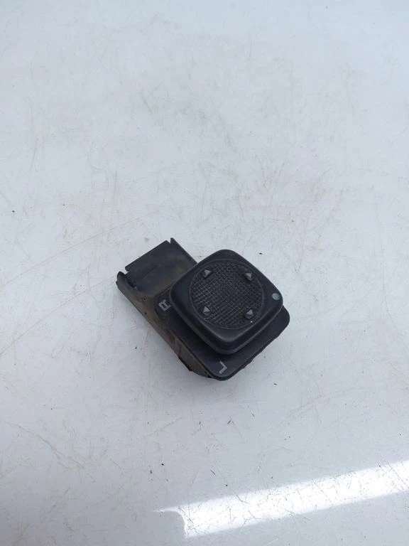 Volkswagen PASSAT B4 1994 Wing mirror switch 321959565 ATU8932 | eBay 