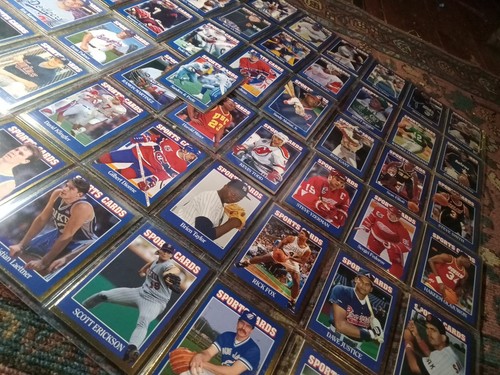 Piccola collezione di 61 carte sportive tagliate a mano carte riviste stelle Hall of Famers - Foto 3 di 13