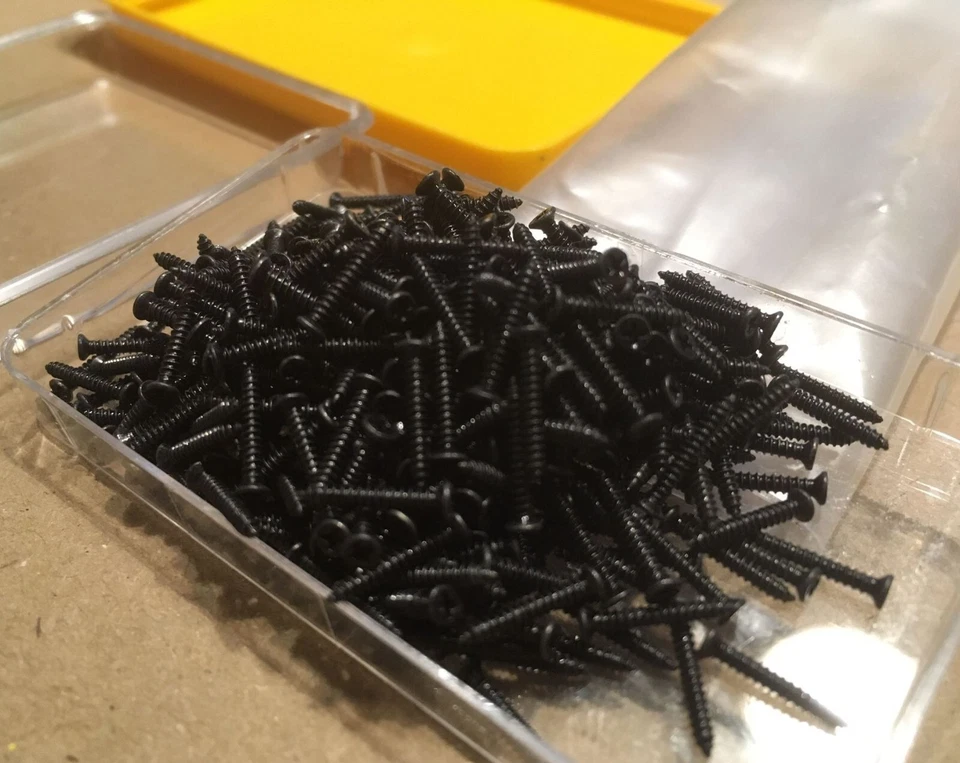 Screws for Bachmann Tracks N Gauge, With Milling Machine - Image 4 of 4