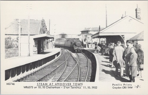 Hampshire Railway Postcard - Steam at Andover Town, 1952 (Repro) - RS38606