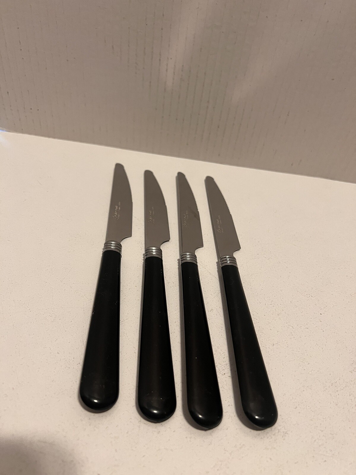 GIBSON Knives Flatware Vintage Utensils 4pc Retro Black Hand