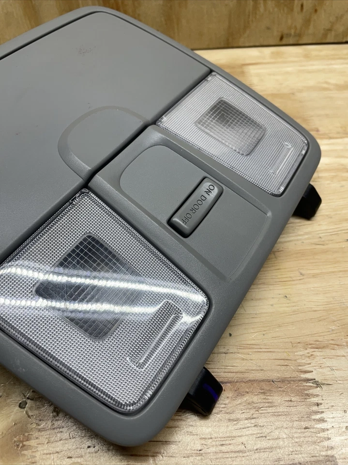 2012-2017 Hyundai Accent Upper Overhead Dome Light Lamp Gray OEM AK200417 - Image 2 of 4