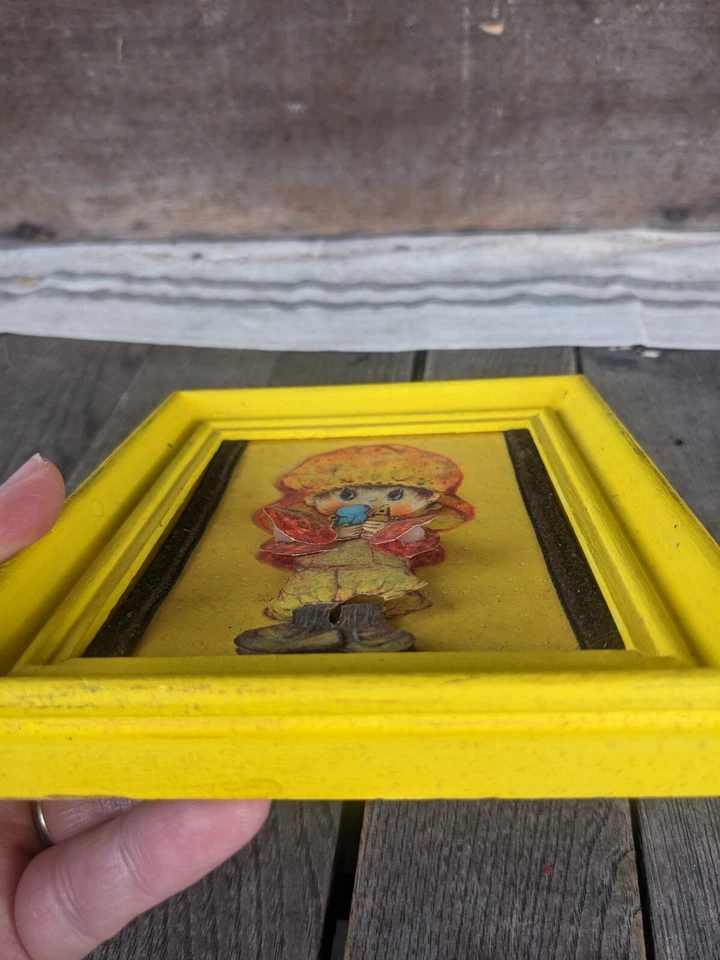 复古带框草莓蛋糕 3D 墙壁艺术 — 第 3/4 张图片