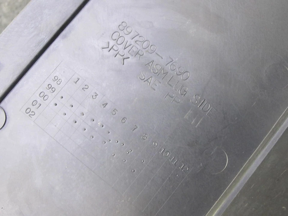 99-01 ISUZU VEHICROSS ЗАДНИЙ ЛЕВЫЙ ВНУТРЕННИЙ ГРУЗОВОЙ ОТДЕЛОЧНЫЙ ЧЕХОЛ ПАНЕЛЬ OEM - Изображение 3 из 4