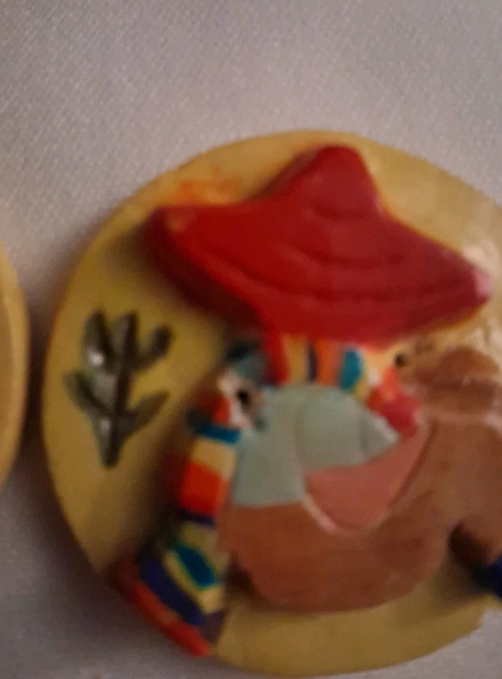 3 Handmade Southwest Themed Buttons. Each Is 4 Inches In Diameter. - Image 4 of 4