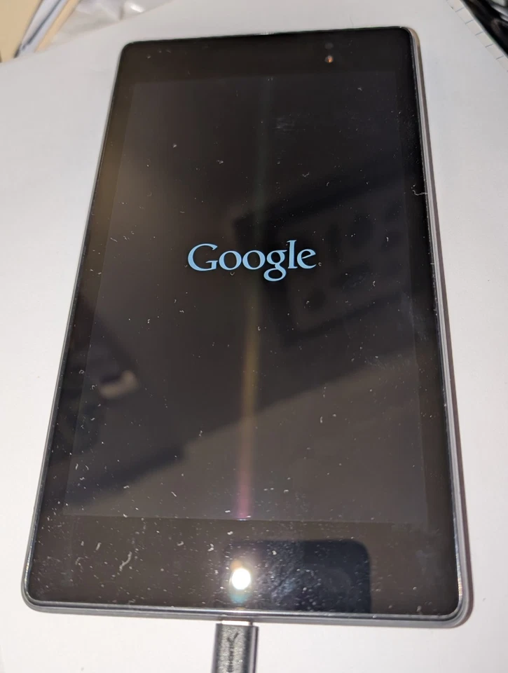 2013 2nd Gen (W/Rear Cam) Asus Nexus 7 Tablet W/Case bundle - Image 2 of 4