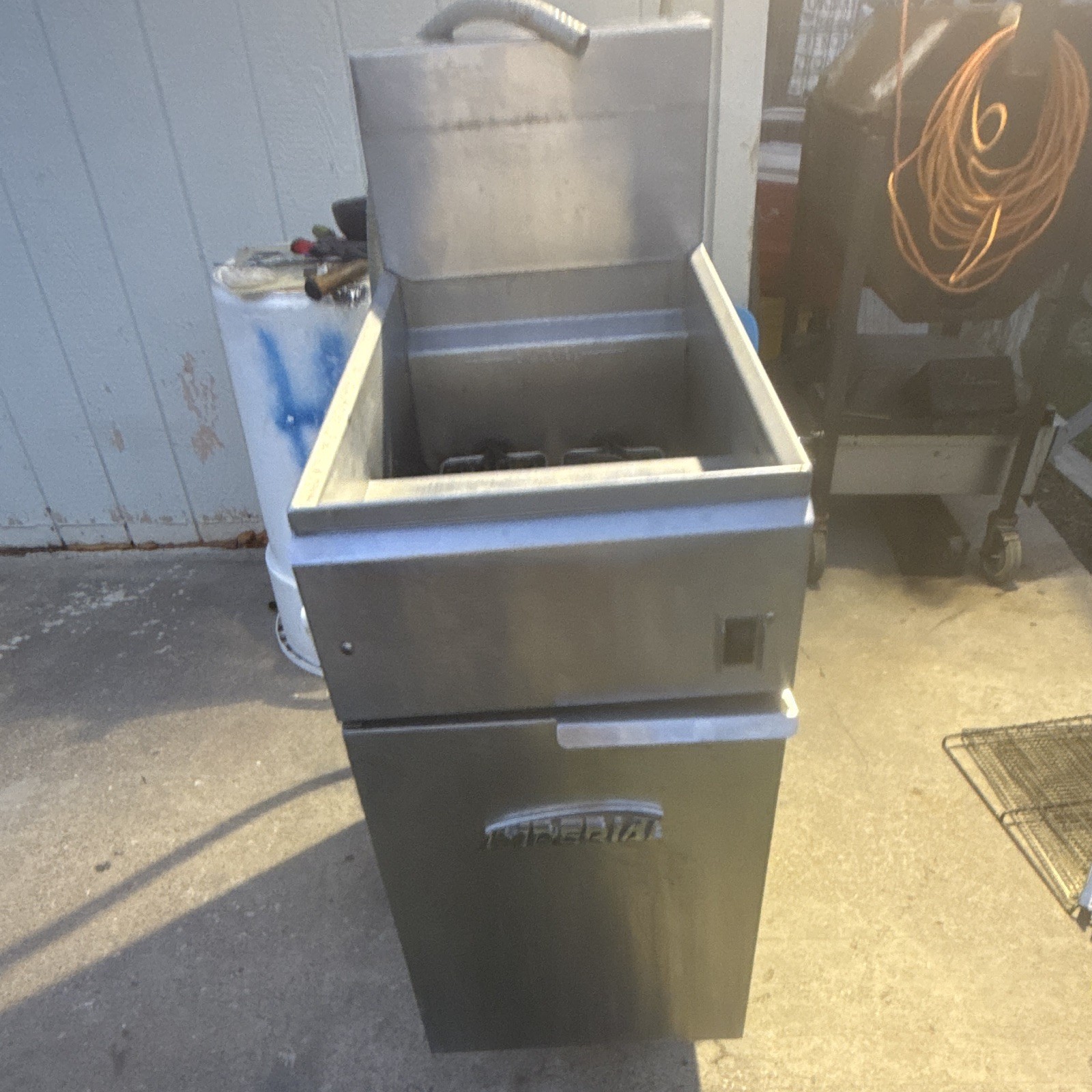 Imperial IFS-40-E Electric Deep Fryer, Floor Model, Single Pot, 240V 3 phase