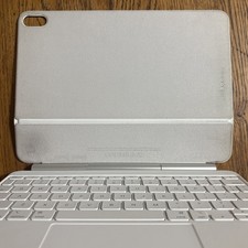 Genuine Apple MDFV4LL/A Magic Keyboard for iPad Air 11" M2/M3/M4/4th/5th White