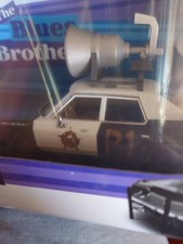 Greenlight Hollywood 1:43 "THE BLUES BROTHERS" 1974 Dodge Monaco Bluesmobile NIB