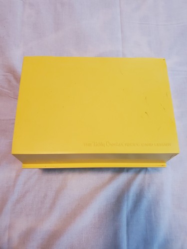 Biblioteca de tarjetas de recetas Betty Crocker 1971 vintage con caja amarilla - parece completa - Imagen 5 de 9