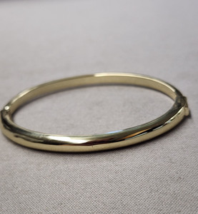 Authentic Ana Luisa 14K Gold Plated Brynley Bangle Bracelet 2.3"