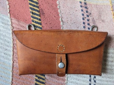 Vintage Schweizer Armee Leder Munitionstasche. Joh. Glauser Stuckishaus 1965.