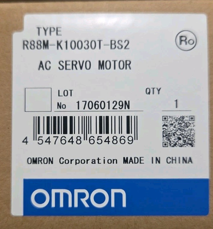 New In Box OMRON R88M-K10030T-BS2 Servo Motor
