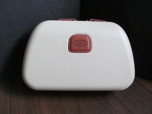 BRIC's x QATAR AIRWAYS airline amenity kit hard shell case beige travel bag