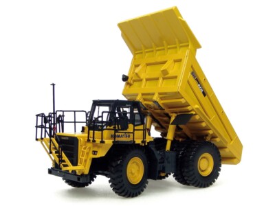 KOMATSU HD605 OFF-HIGHWAY DUMP TRUCK 1/50 DIECAST BY UNIVERSAL