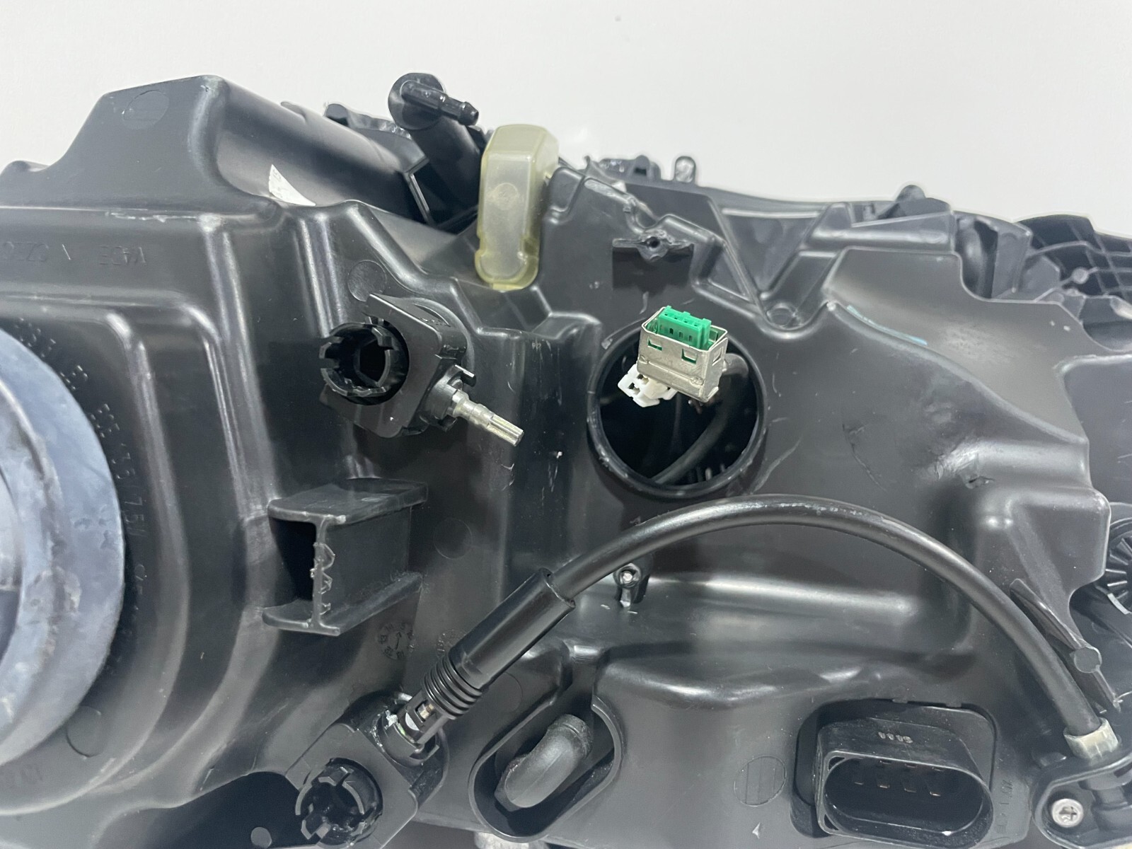 2014 - 2018 BENTLEY FLYING SPUR RIGHT XENON HEADLIGHT COMPLETE 4W1.941.016.J OEM