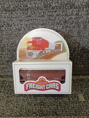 N Scale #53-1005-02 Santa Fe 56' Center Flow Hopper By Bachmann New In Box
