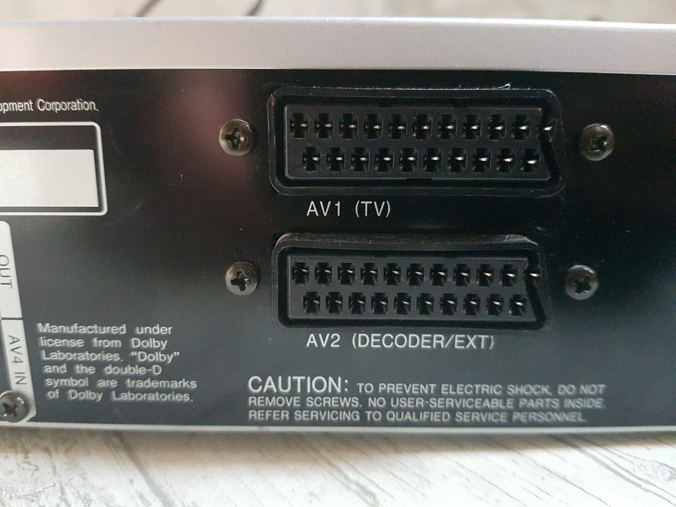 Panasonic DMR-E30EB DVD HDD Recorder (NO remote) - Image 4 of 4