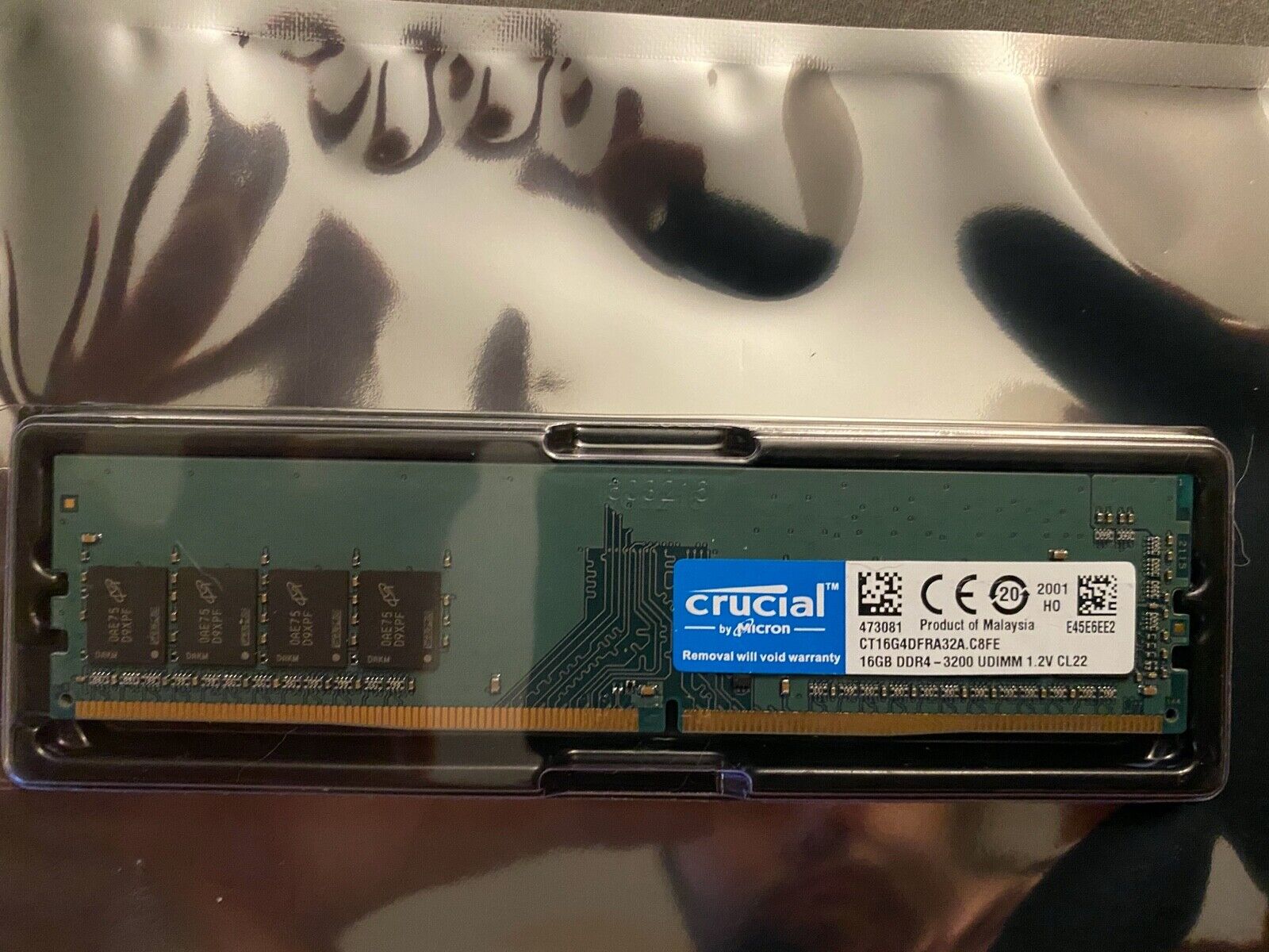Crucial 16GB DDR4 3200 MHz CL22 RAM Module (CT16G4DFRA32A)