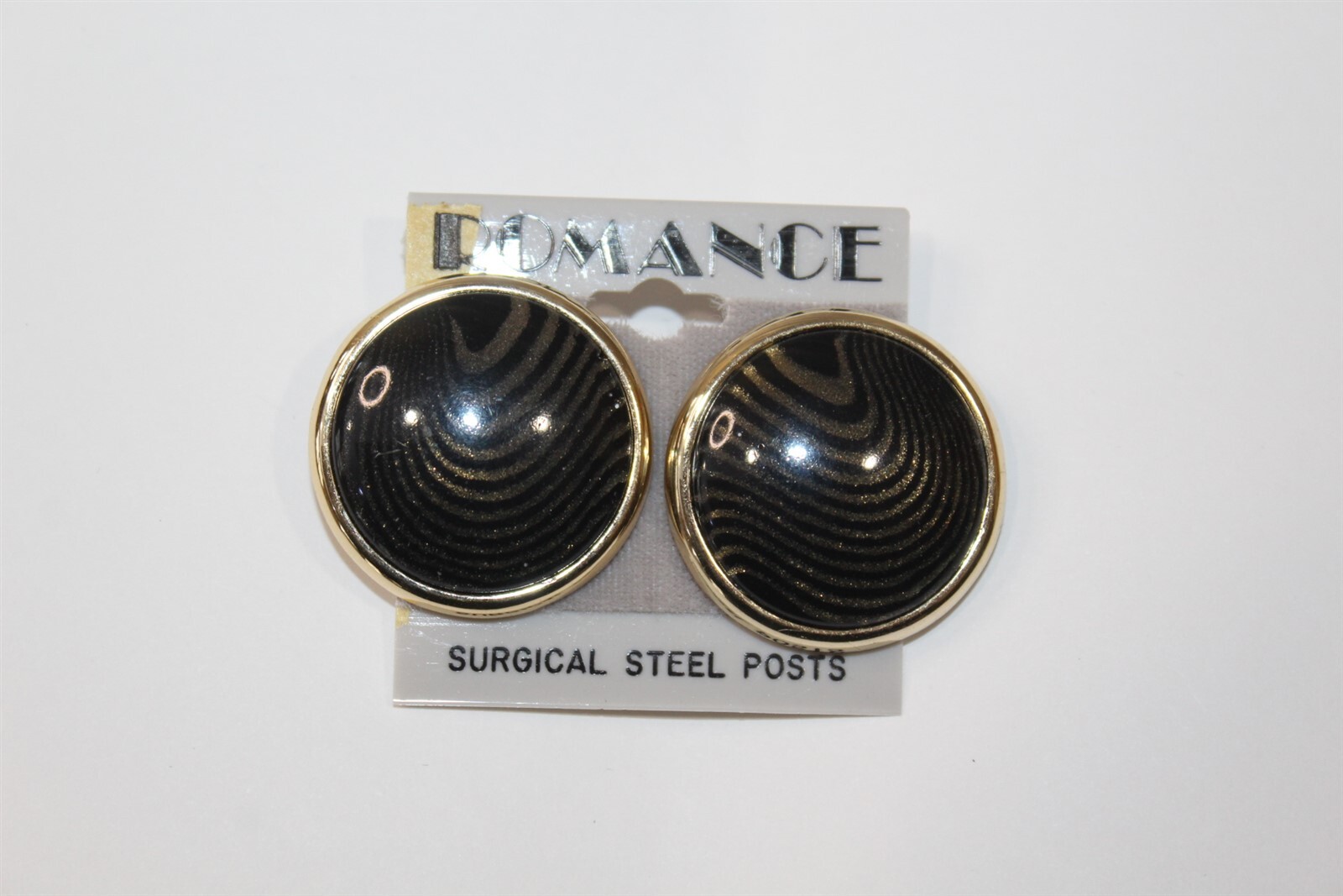 Gold-Tone Vintage Tiger Stripe Stud Earrings Retro Style-image