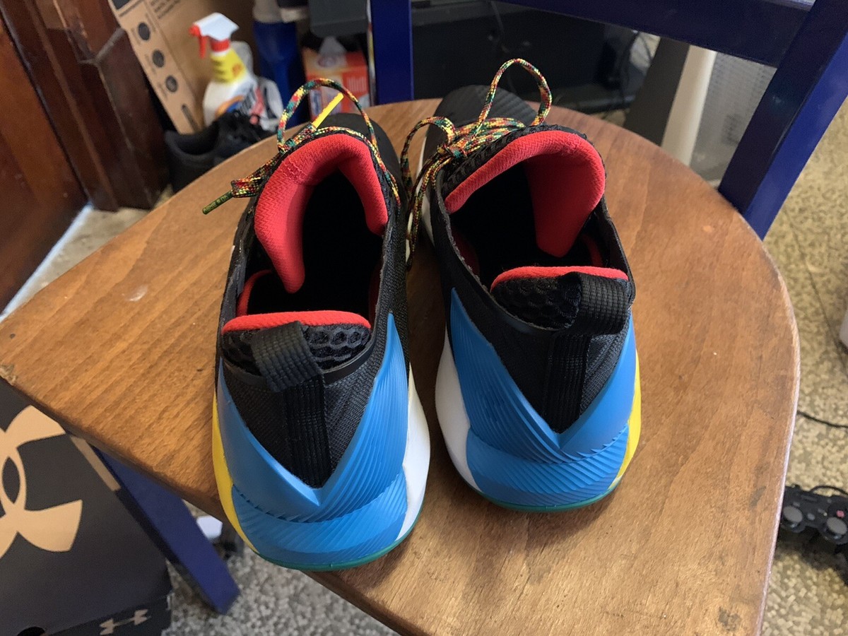 Under Armour Drive Low PE Dennis Smith Jr “Martin” PE