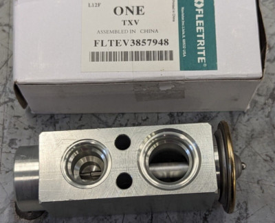 FLTEV3857948 Fleetrite New International 3857948C93 Expansion Valve Genuine