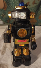 Robot Vintage Pyrobot  1985 - 21 cm  petit prix non  tester .