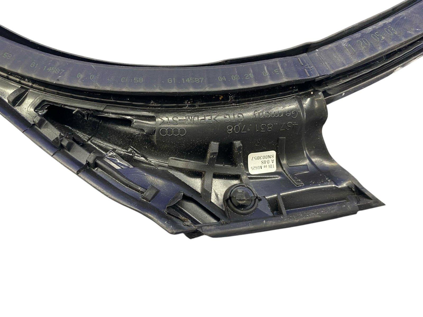 2017-2023 AUDI R8 FRONT RIGHT DOOR WEATHER STRIP SEAL 4S7831708 OEM