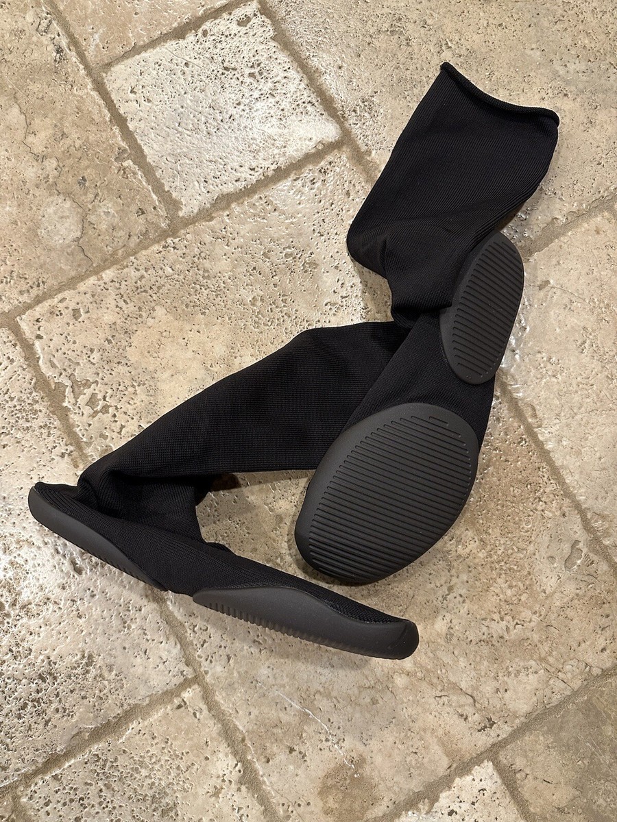 Yeezy Black Pod Shoe YZY Kanye Ye West size 2 | eBay