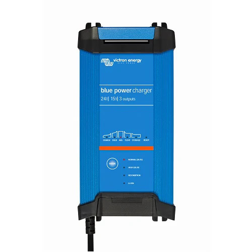 Chargeur Victron Blue Smart 24V 8A IP22 avec une sortie pour batterie de bateau