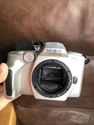 MINOLTA Dynax 40 analoge AF Spiegelreflex SLR nur Gehäuse/Body silber