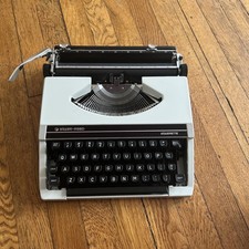 Vintage Silver Seiko Reed Silverette Portable Typewriter W/ Case thumbnail