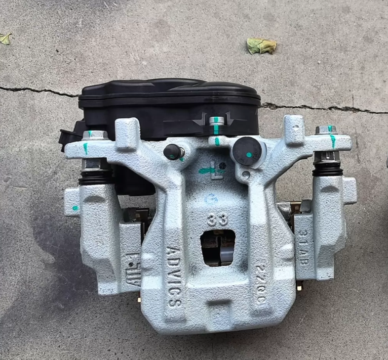 47850 - 06160 Rear Left Brake Caliper with EPB Motor fits Avalon