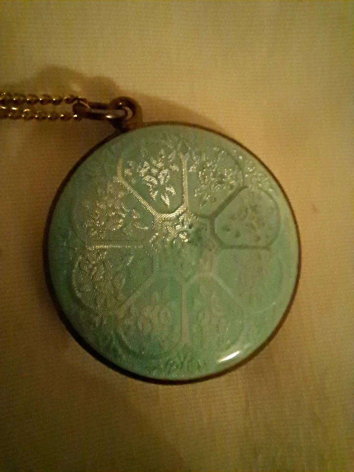 古董 W&H Co 纯银 Guilloche 小盒式小巧带镜面粉泡 Exc cond — 第 4/4 张图片