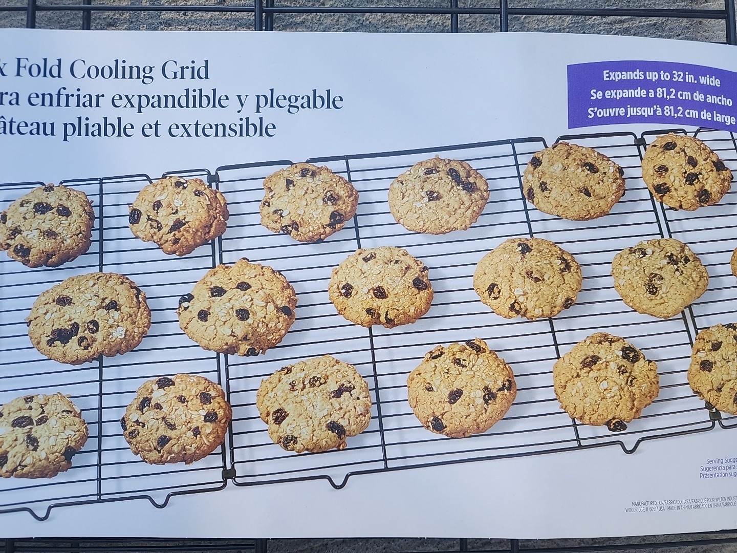 Wilton Expand And Fold Cooling Grid Non Stick For Sheet Cakes Cookies 14x32in