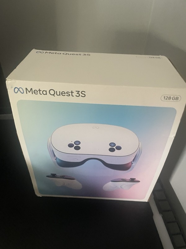 Meta Quest 3S Standalone VR Headset, 128GB Storage Capacity