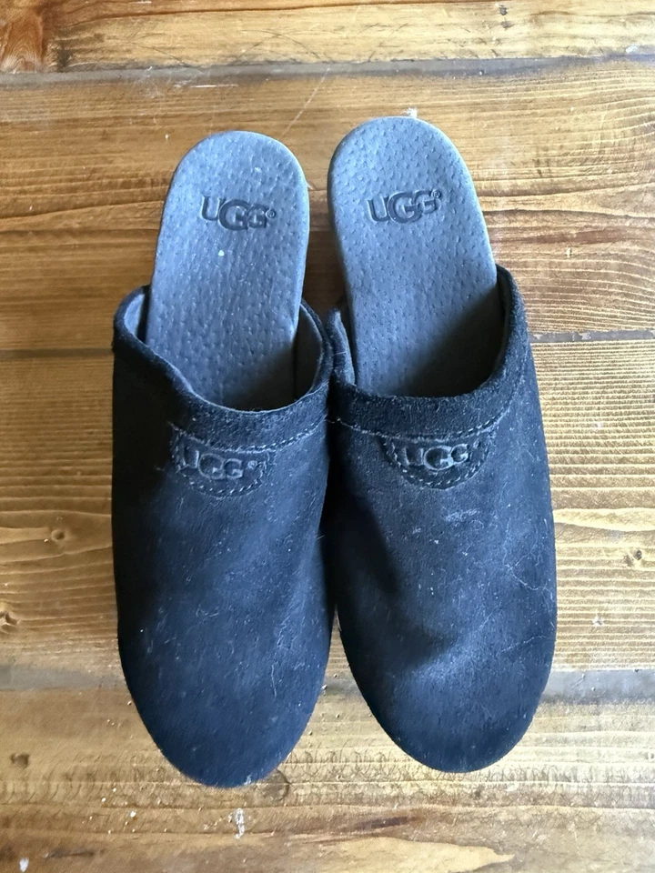 Zuecos de madera Ugg Abbie zapatos negro gamuza tacón talla 2 Foto 2 de 4