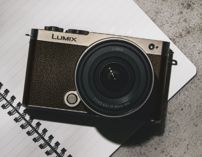 Panasonic LUMIX S9 DC-S9N-N Mirrorless Camera Titan Gold 18-40mm