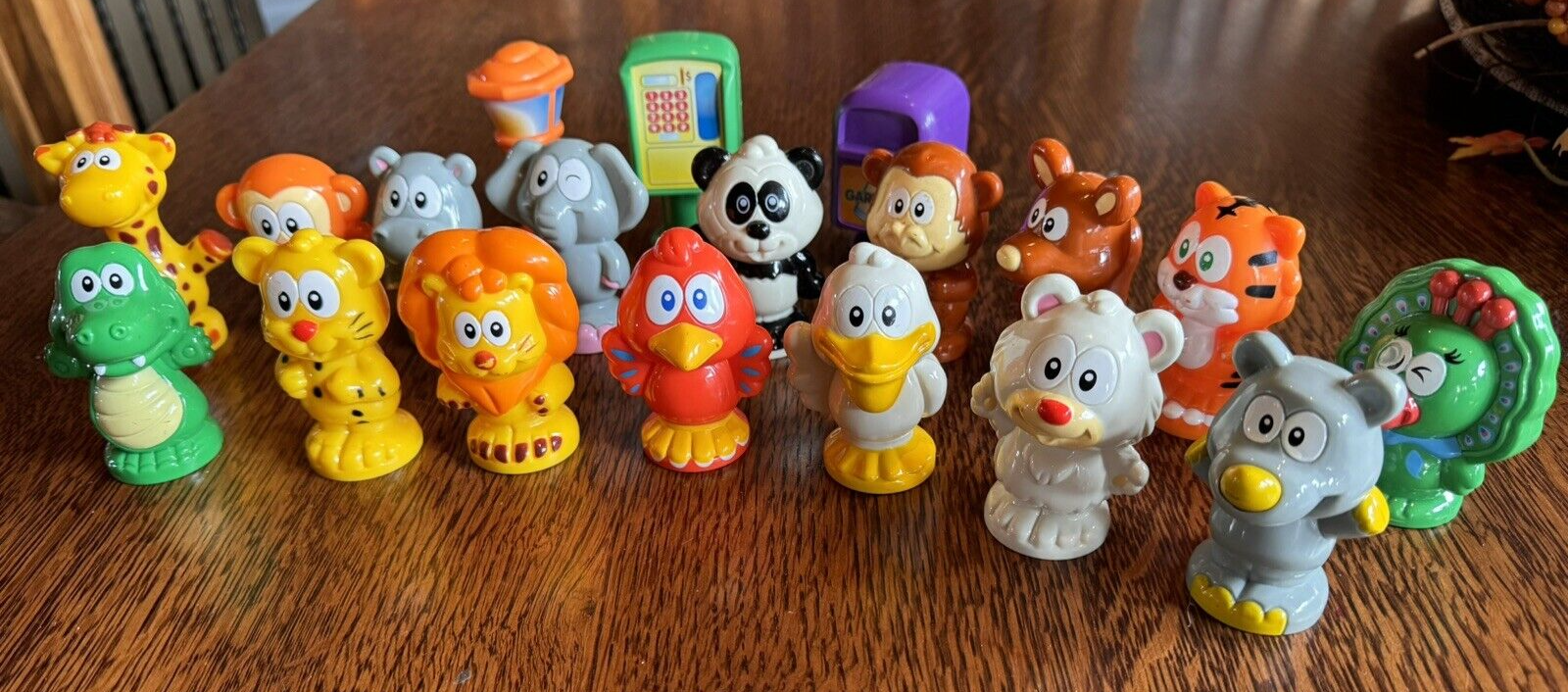 VTech Smartville Alphabet Train Station Zoo Animal Figures Signs Lot of ...