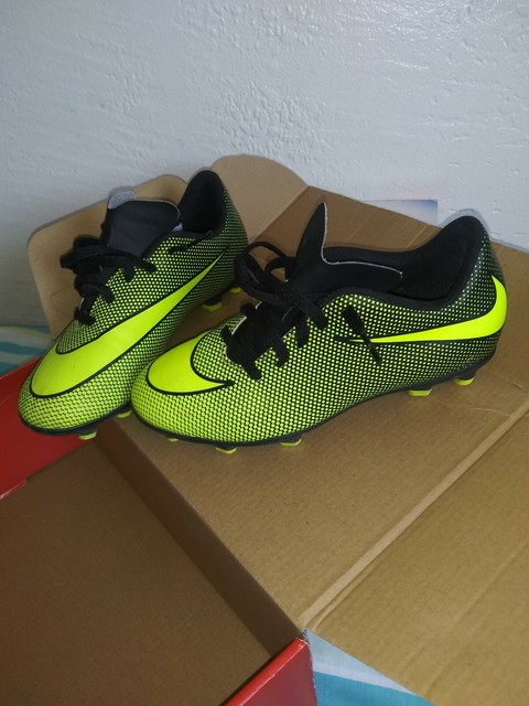 nike neon cleats
