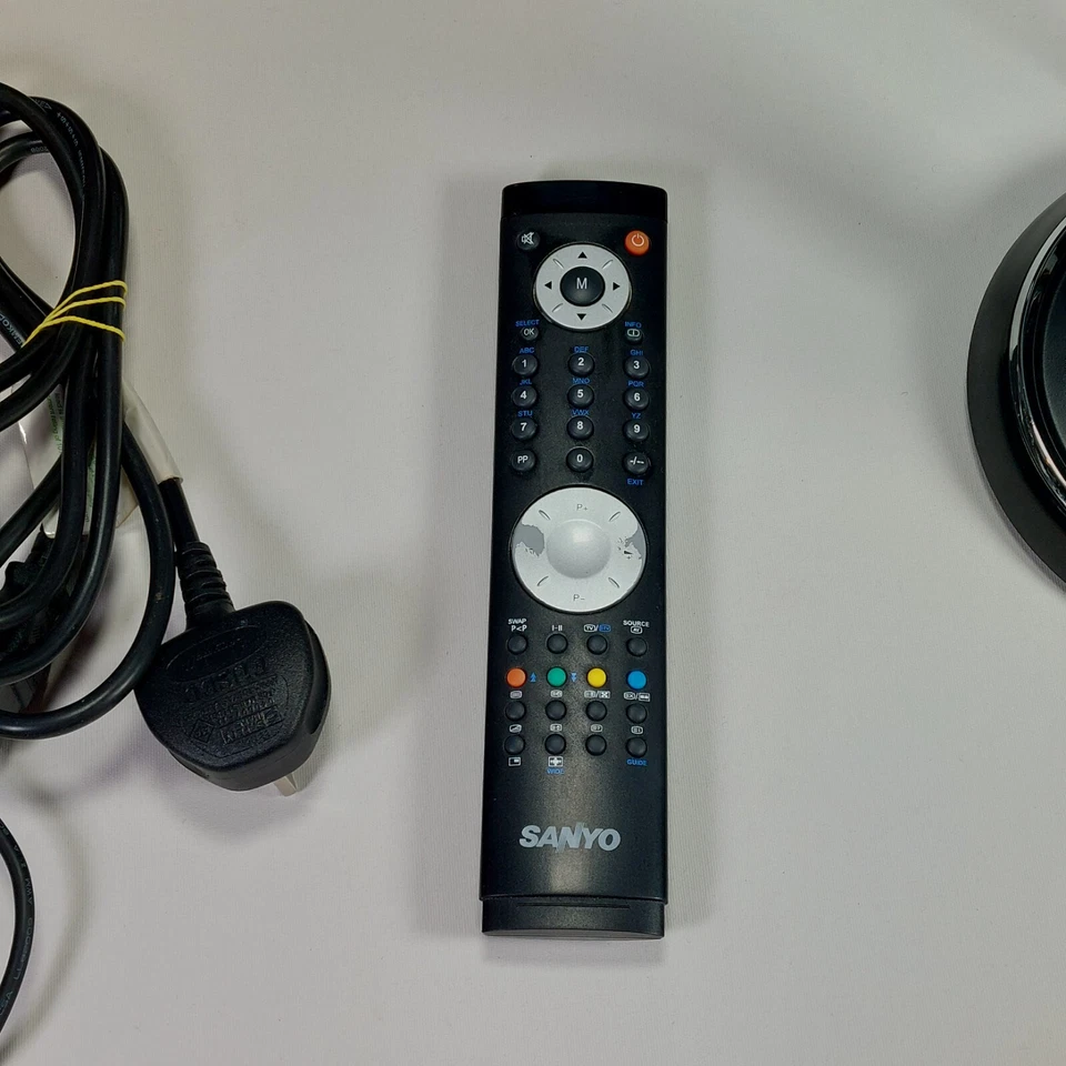 Sanyo CE20WLD25-B TV Coloured Television 20 Inc Scart VGA USB With Remote - Image 3 of 4