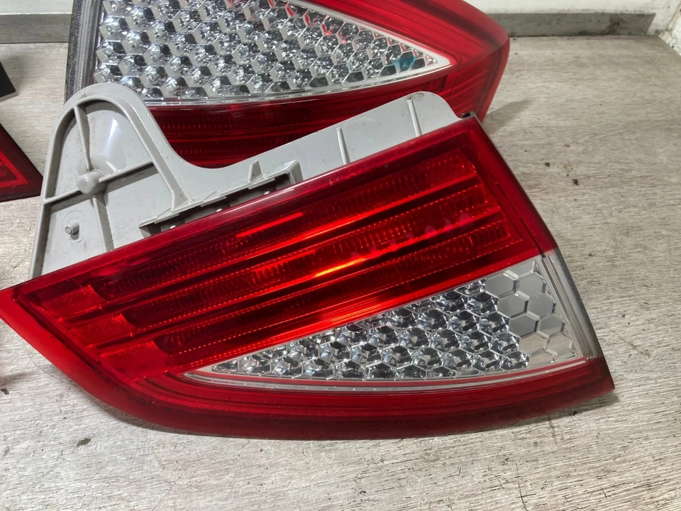 2009 FORD MONDEO PASSENGER & DRIVER SIDE REAR INNER & OUTER TAIL LIGHTS SET - Image 3 of 4