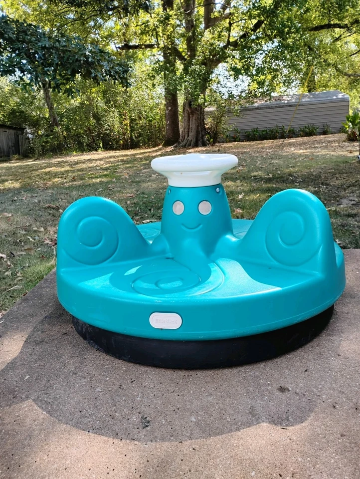 Vintage Little Tikes Octopus Merry Go Around - Image 2 of 4
