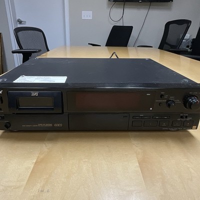 Sony MDS-JE500 ES 60ES MiniDisc Deck Black DAC Optical/Coax RCA I/O